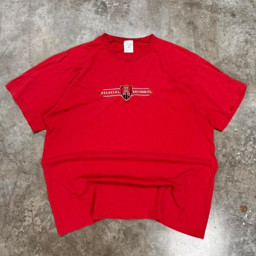 Vintage 90s Arkansas Razorbacks Embroidered Tee Size XL